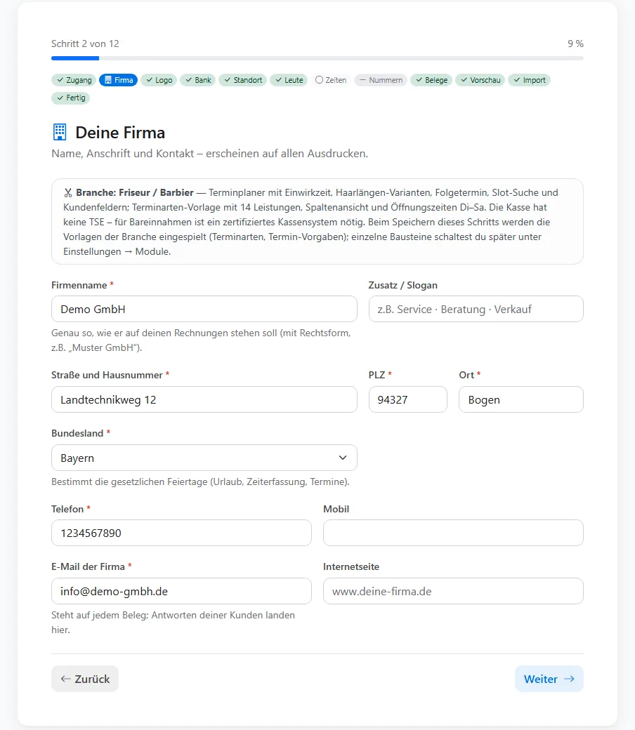 Einrichtungs-Assistent mit Schrittleiste und dem Formular für die Firmendaten